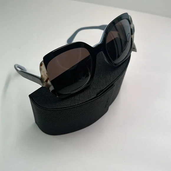 New Authentic Prada PR 16US HERITAGE KHR0A7 Black Azure / Spotted Brown